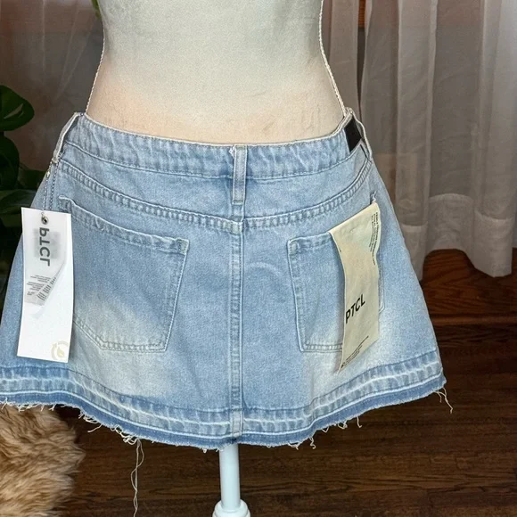 ☀️SUMMER CLEARANCE SALE☀️ PTCL Distressed Denim Mini Skirt - Picture 2 of 4